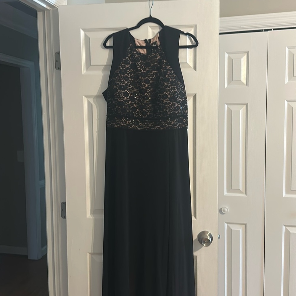 Great shape NW woman dress size 18W!